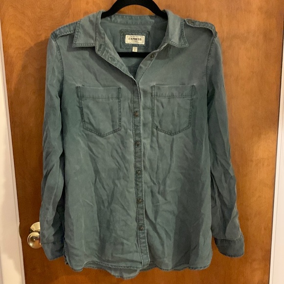 Express Tops - EUC Express military green faded button down size M